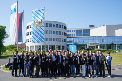 可耐福中國區經銷商代表團赴德國總部參觀交流